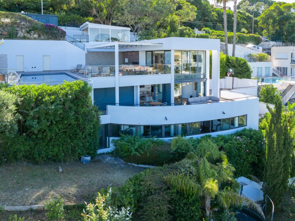 The Bleu Villa