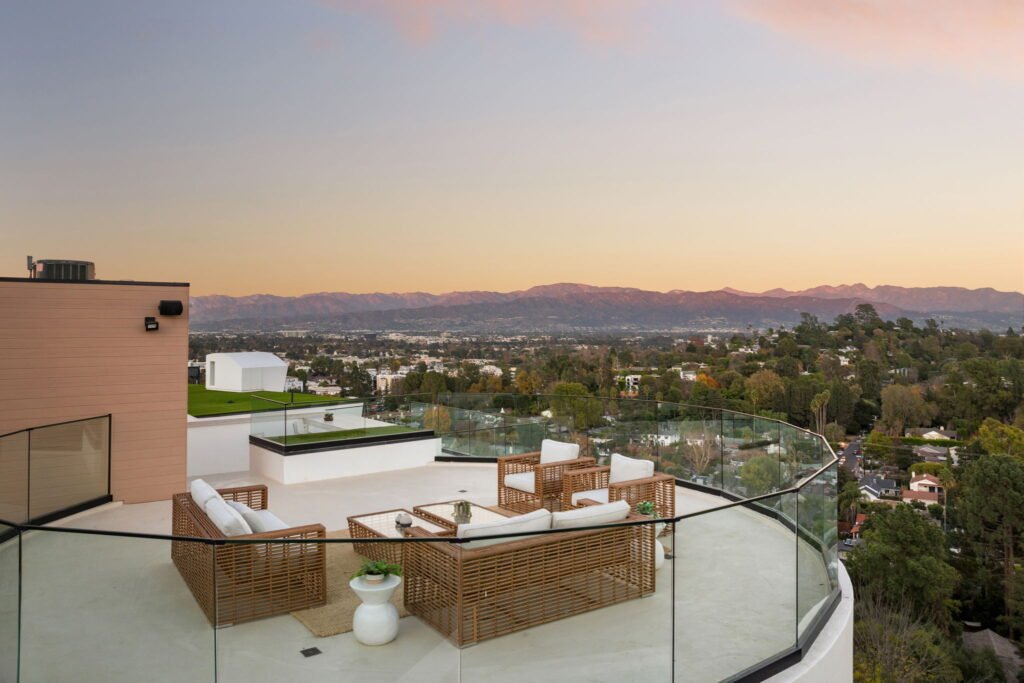 The Woodhill Villa