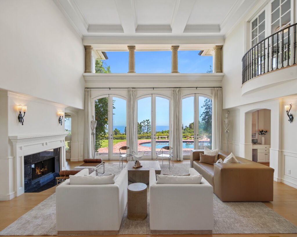 The Savona Estate