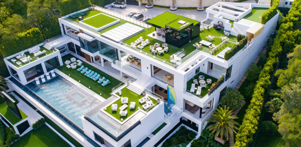 The Della Villa