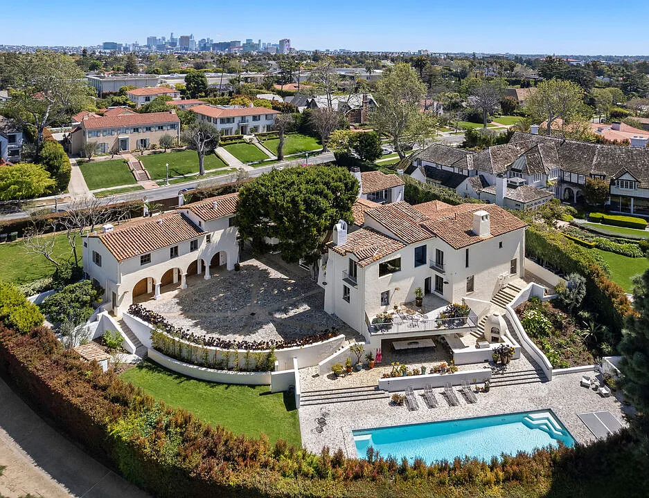The Muirfield Villa