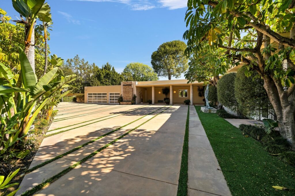 The Alexis Villa